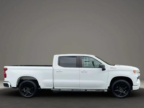 Used 2022 Chevrolet Silverado 1500 RST w/ Convenience Package II AWD/4WD image 6