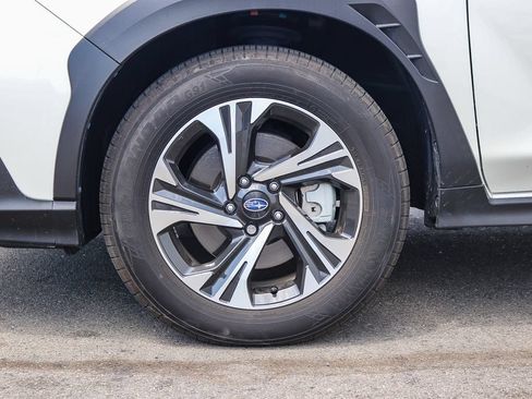Used 2024 Subaru Crosstrek 2.0i Premium AWD/4WD image 7