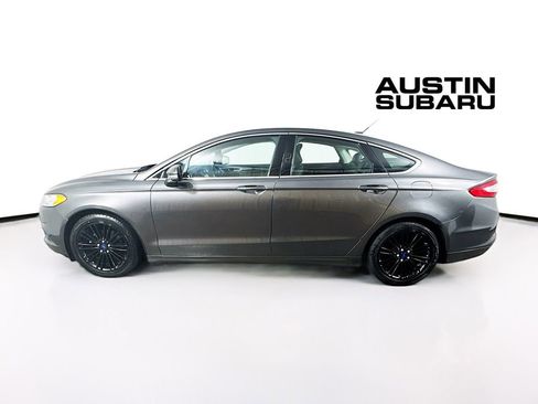 Used 2016 Ford Fusion SE w/ Equipment Group 202A FWD image 4
