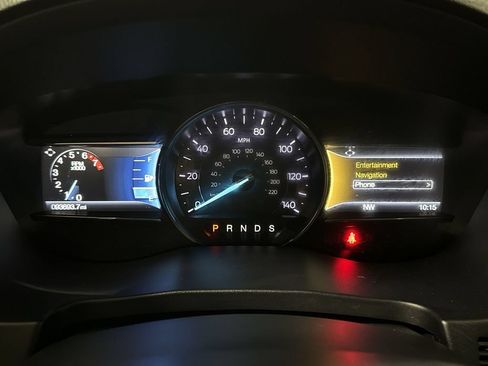 Used 2019 Ford Explorer Limited w/ Class III Trailer Tow Package FWD image 12