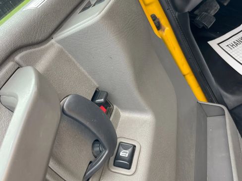 Used 2021 GMC Savana 3500 Extended w/ Power Convenience Package image 18