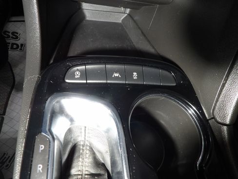 Used 2020 Buick Encore GX Select image 14