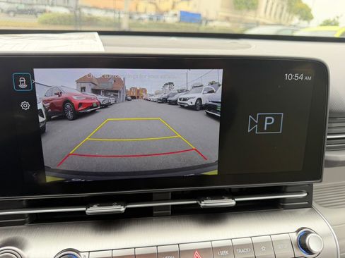 Used 2024 Hyundai Kona SEL FWD image 24