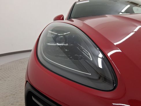 New 2026 Porsche Macan image 12