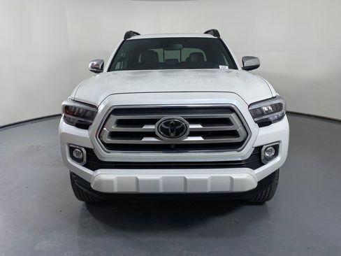 Certified 2022 Toyota Tacoma Limited image 2