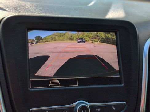 Used 2024 Chevrolet Equinox LT FWD image 26