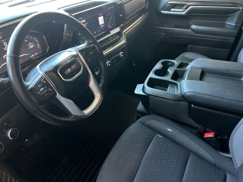 Used 2024 GMC Sierra 1500 Elevation w/ X31 Off-Road Package AWD/4WD image 12