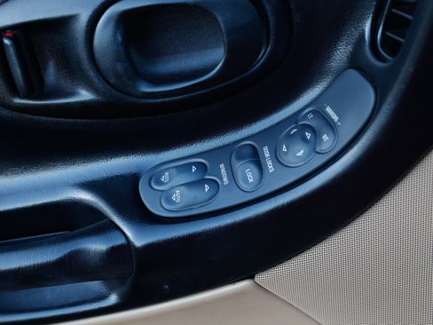 Used 2000 Chevrolet Corvette Coupe image 43