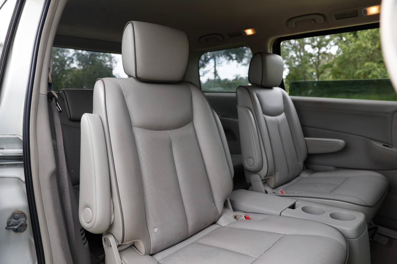 Used 2014 Nissan Quest SL FWD image 14