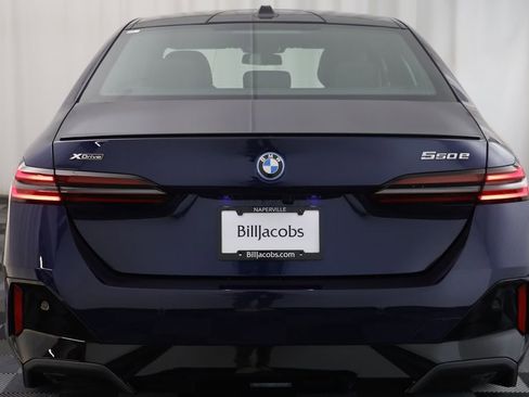 New 2026 BMW 550e xDrive w/ Executive Package image 17