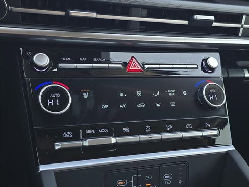 Certified 2025 Hyundai Santa Fe XRT image 19