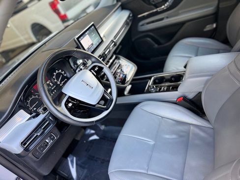 Used 2022 Lincoln Corsair AWD w/ Equipment Group 101A image 17