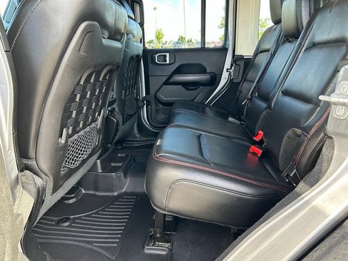 Used 2019 Jeep Wrangler Unlimited Rubicon w/ Cold Weather Group AWD/4WD image 27