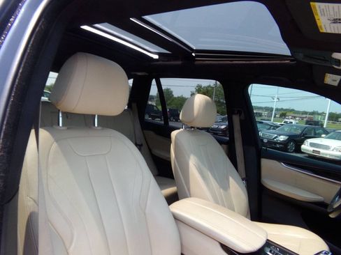 Used 2017 BMW X5 xDrive40e AWD/4WD image 32