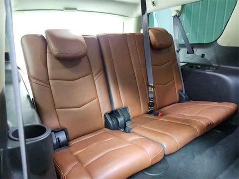 Used 2016 Cadillac Escalade ESV Premium image 53