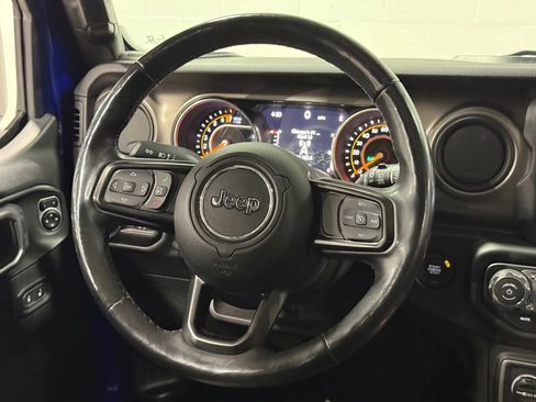 Used 2018 Jeep Wrangler Unlimited Sport S image 23