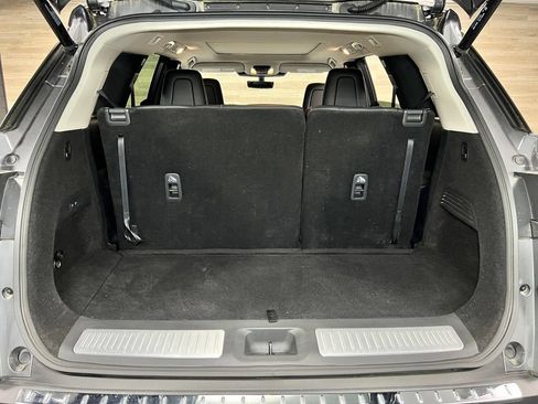 Used 2023 INFINITI QX60 Sensory w/ Vision Package AWD/4WD image 18