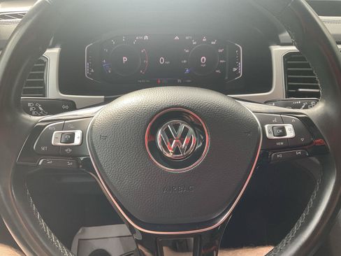 Used 2019 Volkswagen Atlas SEL R-Line AWD/4WD image 20