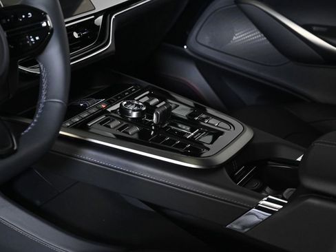 New 2026 Aston Martin DBX S image 21