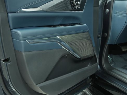 Used 2025 Cadillac Escalade IQ Luxury 2 w/ LPO, Premium Carpet Package AWD/4WD image 26