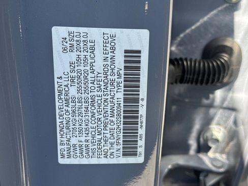 Used 2025 Honda Pilot Sport image 19
