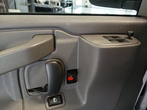 New 2026 GMC Savana 2500 Extended w/ Driver Convenience Package RWD image 31