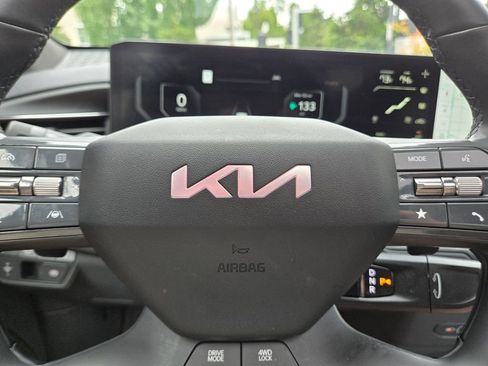 Certified 2024 Kia EV9 GT-Line AWD/4WD image 25
