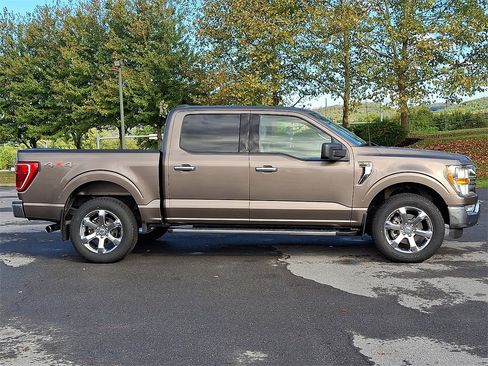 Used 2022 Ford F150 XLT w/ Equipment Group 301A Mid image 8