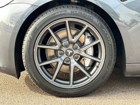 Used 2021 Tesla Model 3 Standard Range Plus image 29