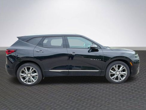 Used 2020 Chevrolet Blazer Premier w/ LPO, Black Grille Bar Package AWD/4WD image 4