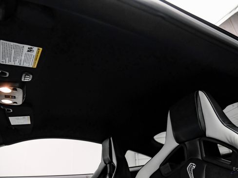 Used 2021 Ford Mustang Shelby GT500 w/ Carbon Fiber Track Pack image 41