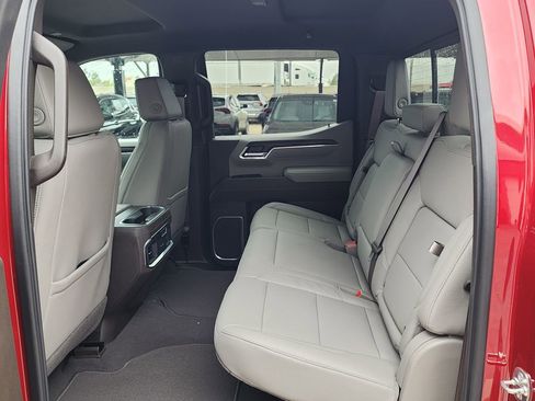 New 2026 GMC Sierra 1500 SLT image 42