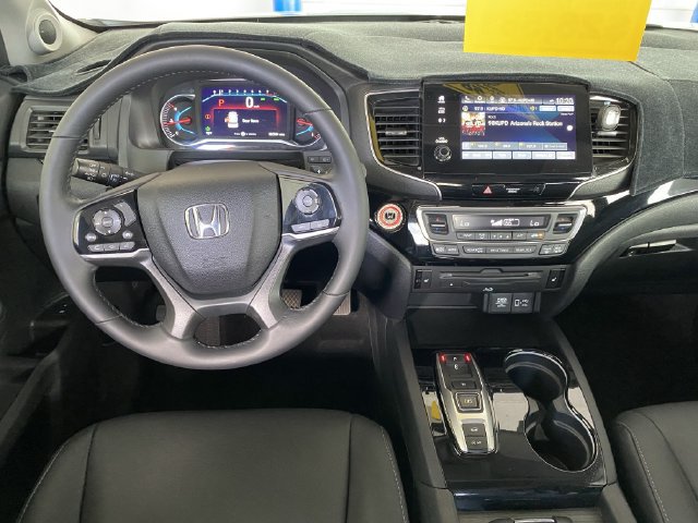 Used 2021 Honda Pilot Touring image 16