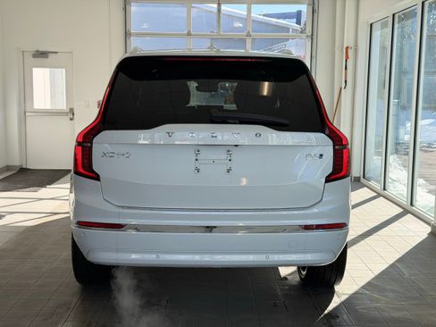 New 2026 Volvo XC90 B6 Plus w/ Protection Package Premier image 7