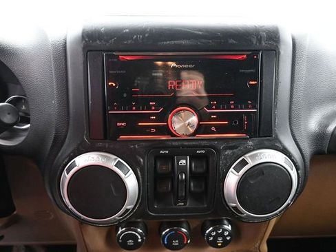 Used 2011 Jeep Wrangler Unlimited Sahara w/ Dual Top Group image 19