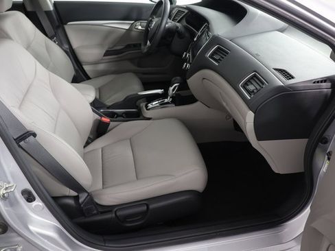 Used 2014 Honda Civic Hybrid Sedan image 22