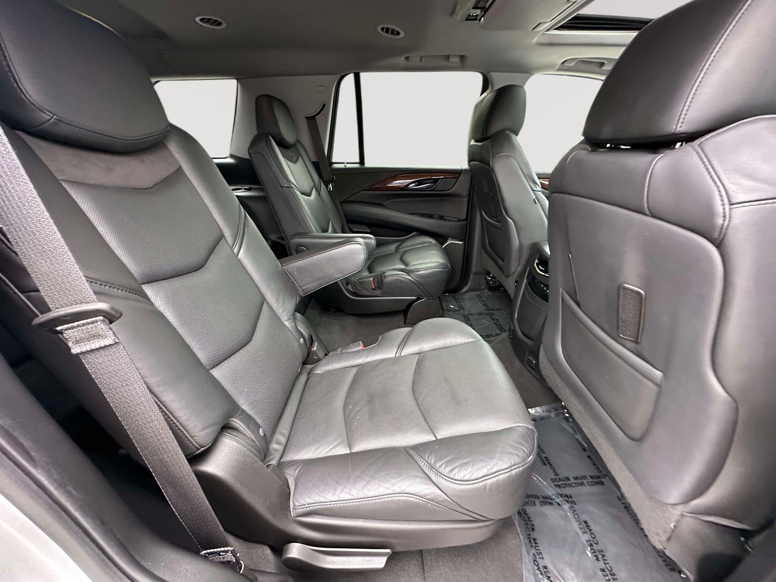 Used 2020 Cadillac Escalade Premium Luxury AWD/4WD image 29