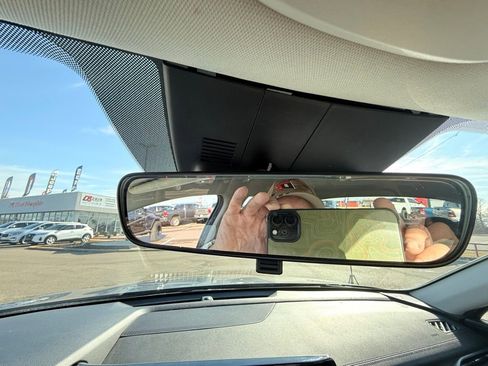 Used 2022 Kia K5 LX image 28