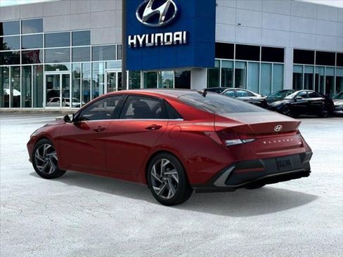 New 2025 Hyundai Elantra Limited image 5