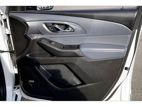 Used 2020 Chevrolet Traverse Premier image 25
