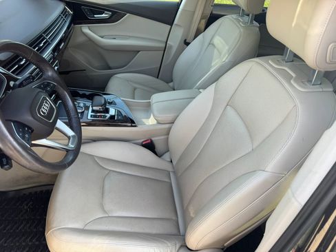 Used 2018 Audi Q7 3.0T Prestige w/ Prestige Package AWD/4WD image 15