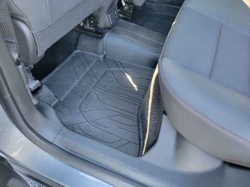 Certified 2023 Chevrolet TrailBlazer RS w/ Sun and Liftgate Package image 36