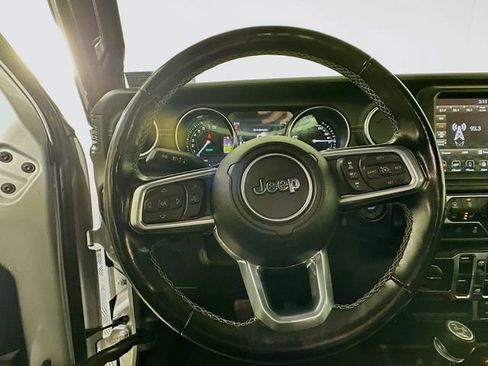 Used 2022 Jeep Wrangler Unlimited Sahara w/ Cold Weather Group image 13