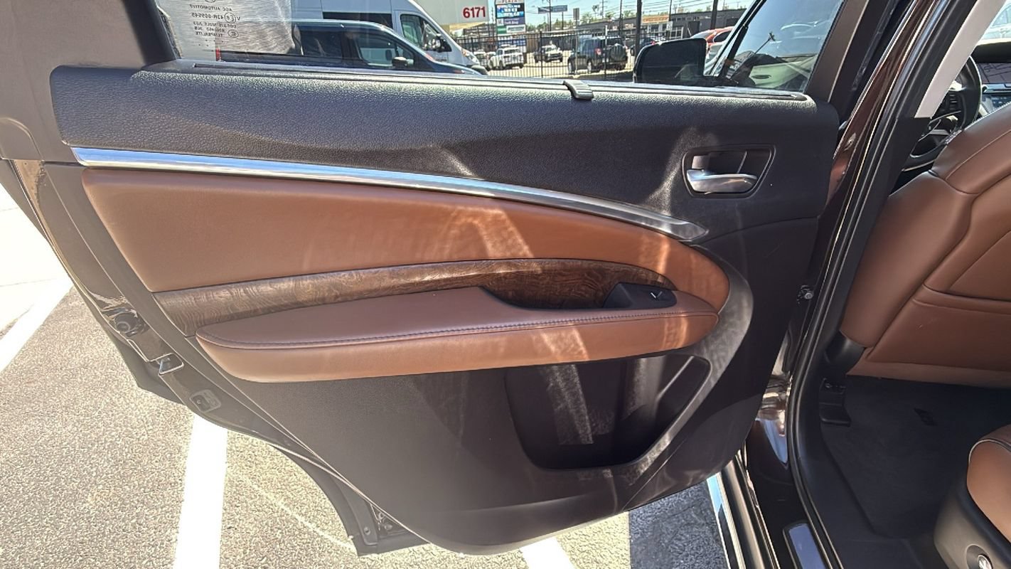 Used 2018 Acura MDX w/ Advance Package AWD/4WD image 11