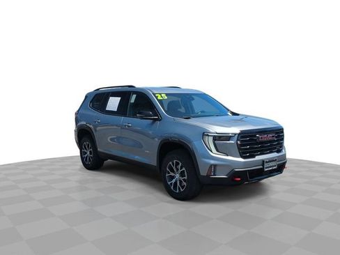 Used 2025 GMC Acadia AT4 AWD/4WD image 4