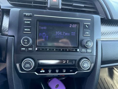 Used 2018 Honda Civic Sport image 27