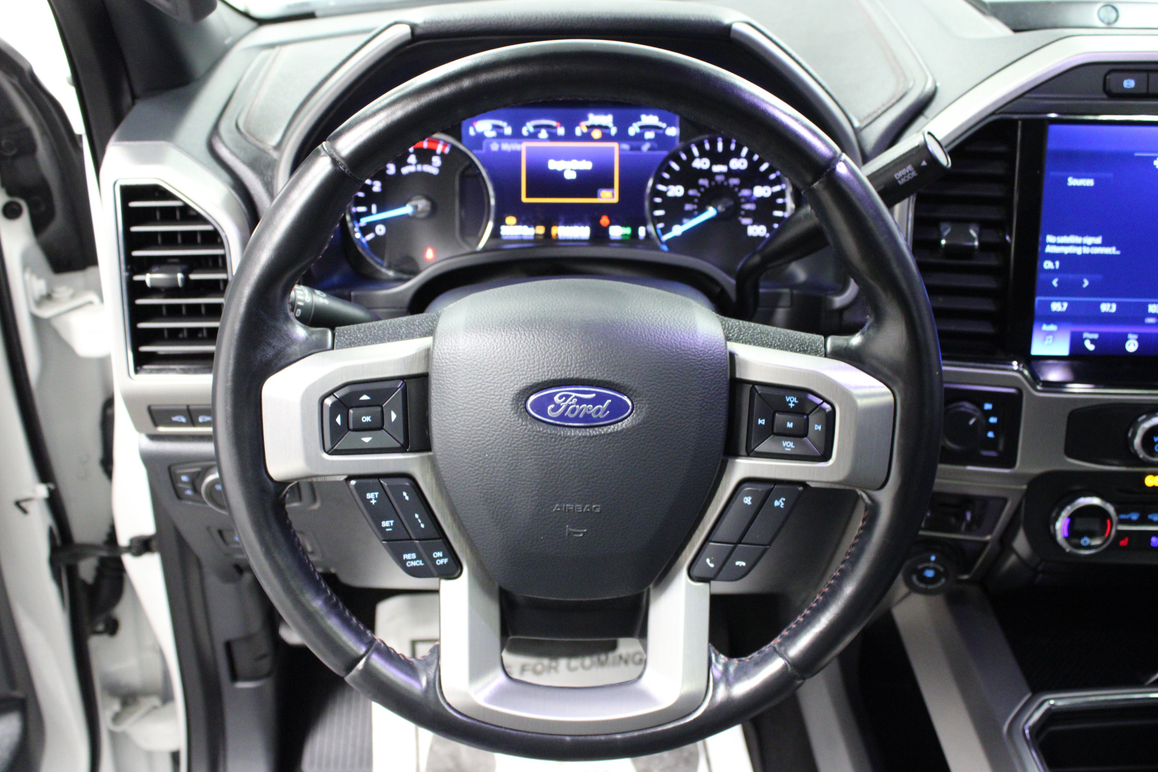Used 2022 Ford F250 Platinum w/ Tremor Off-Road Package AWD/4WD image 17