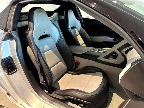 Used 2016 Chevrolet Corvette Stingray Convertible w/ 3LT Preferred Equipment Group RWD image 22