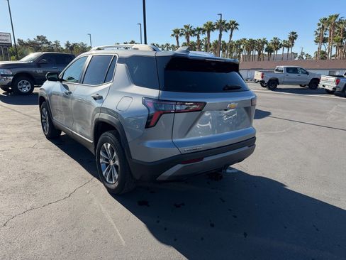 Used 2025 Chevrolet Equinox LT w/ Convenience Package II image 5