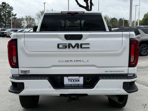 Used 2022 GMC Sierra 2500 Denali w/ Denali Ultimate Package image 7